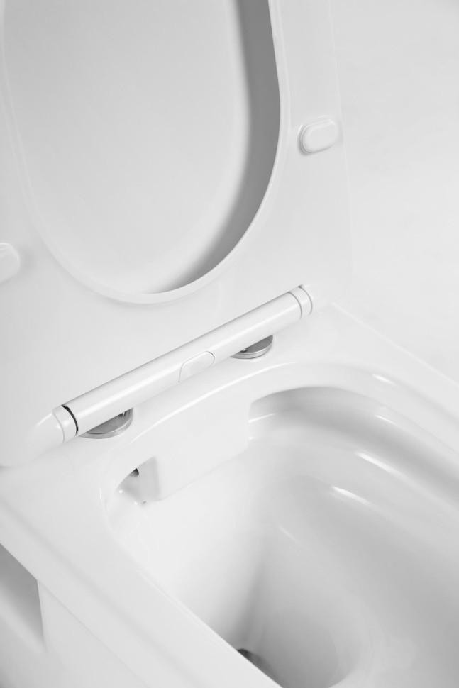 Унитаз подвесной безободковый с сиденьем BelBagno LOTO BB070CHR/SC