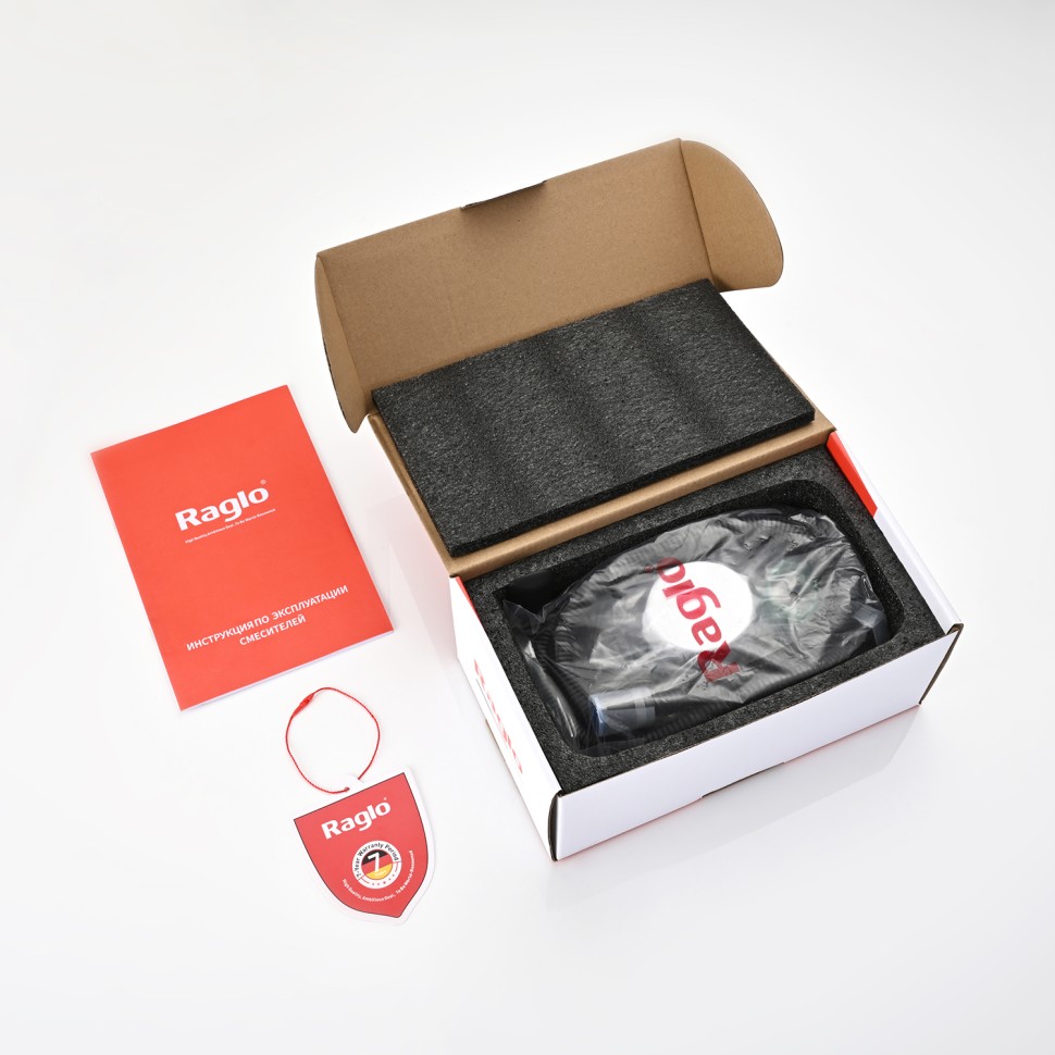 Смеситель Raglo настенный с гигиеническим душем R03.51.06