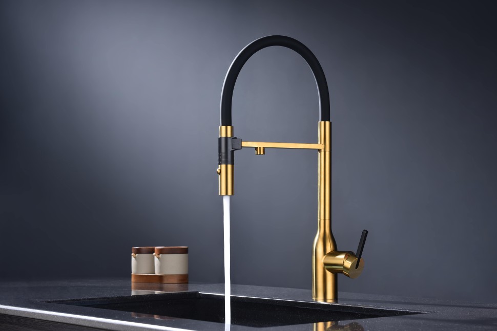 Смеситель для кухни Magneto One, брашированное золото, Ma213188-BG, Paulmark