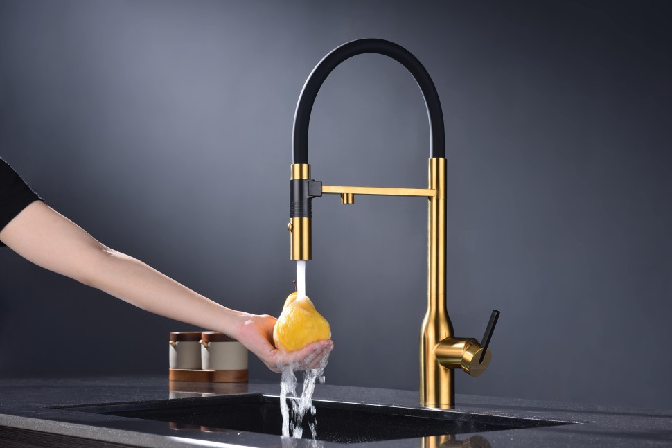 Смеситель для кухни Magneto One, брашированное золото, Ma213188-BG, Paulmark