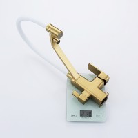 Смеситель Raglo для кухни со съемным гибким изливом, с магнитным фиксатором излива, с подключением фильтра питьевой воды R85.62.03 Золотой сатин