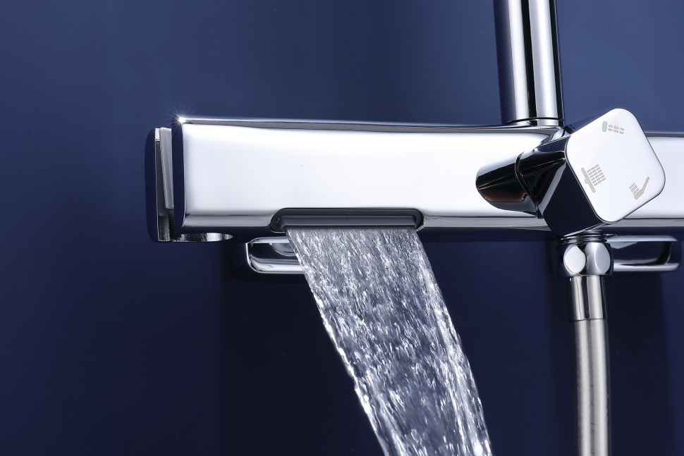 Душевая стойка Core VSFS-4CO1CH с изливом, хром