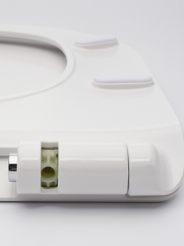 AQM1203 Сиденье тонкое быстросъемное с микролифтом