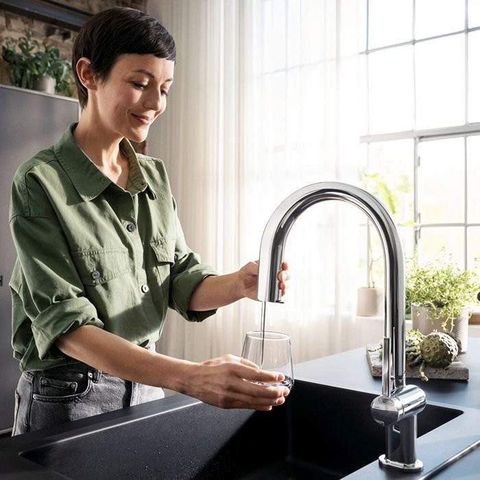Смеситель Hansgrohe Aqittura для кухни, 1 отверстие, с вытяжным изливом 1jеt и функцией фильтрации, цвет: хром 76803000