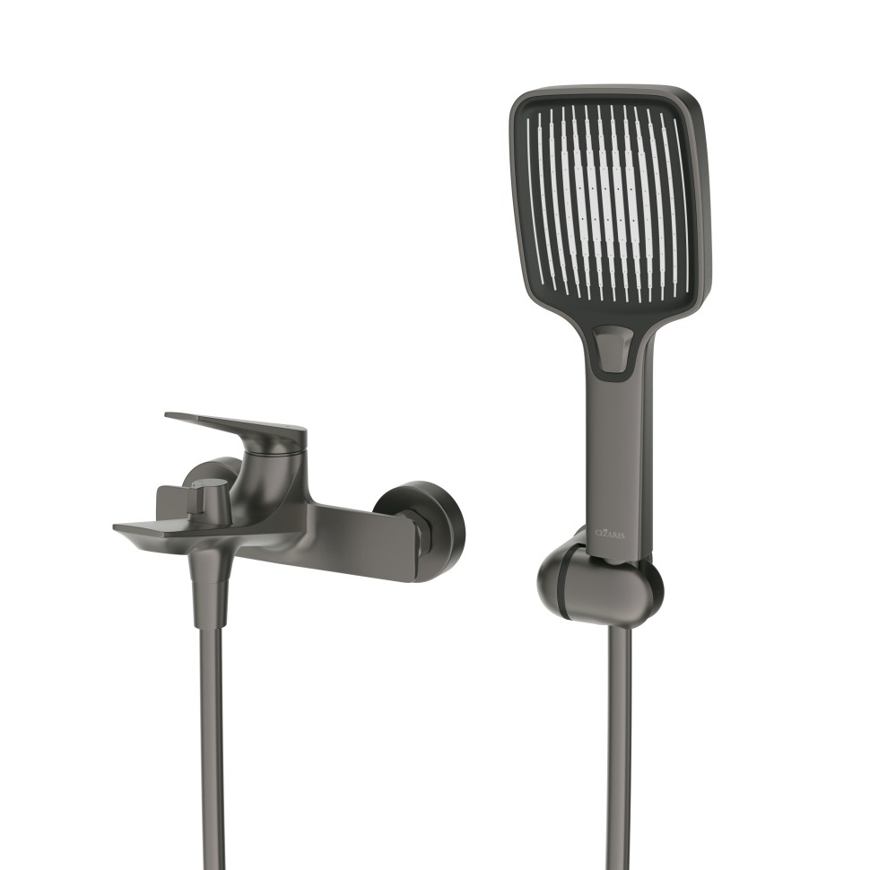 Смеситель для ванны и душа в комплекте с ручным душем, шлангом и держателем CEZARES LINER-VD-GM