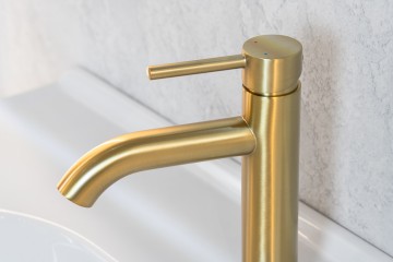 Смеситель ABBER Wasser Kreis AF8110G для раковины, золото матовое